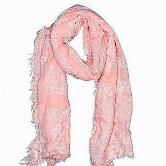 Accessories - Pink Scarf!!! Perfect holiday gift!!!